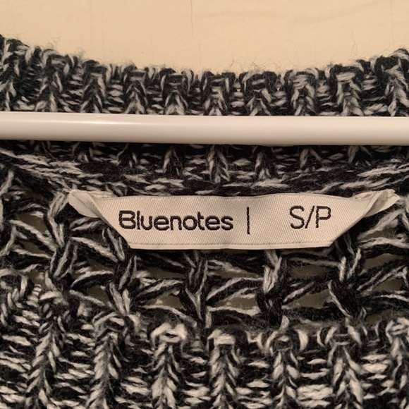 Long sleeve knit sweater - Picture 2 of 2